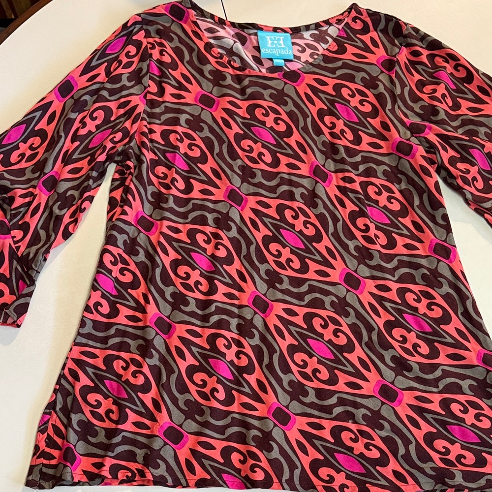 Escapada L Vibrant Pink Coral and Brown Blouse w/ Ruffle Sleeves